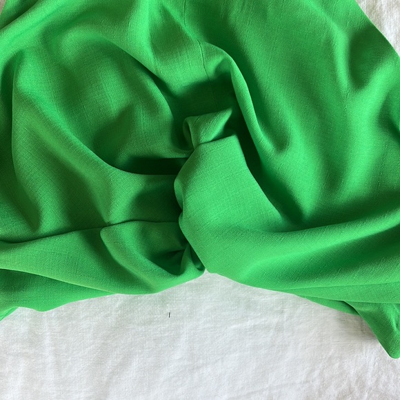 Green cropped top - Picture 2 of 5